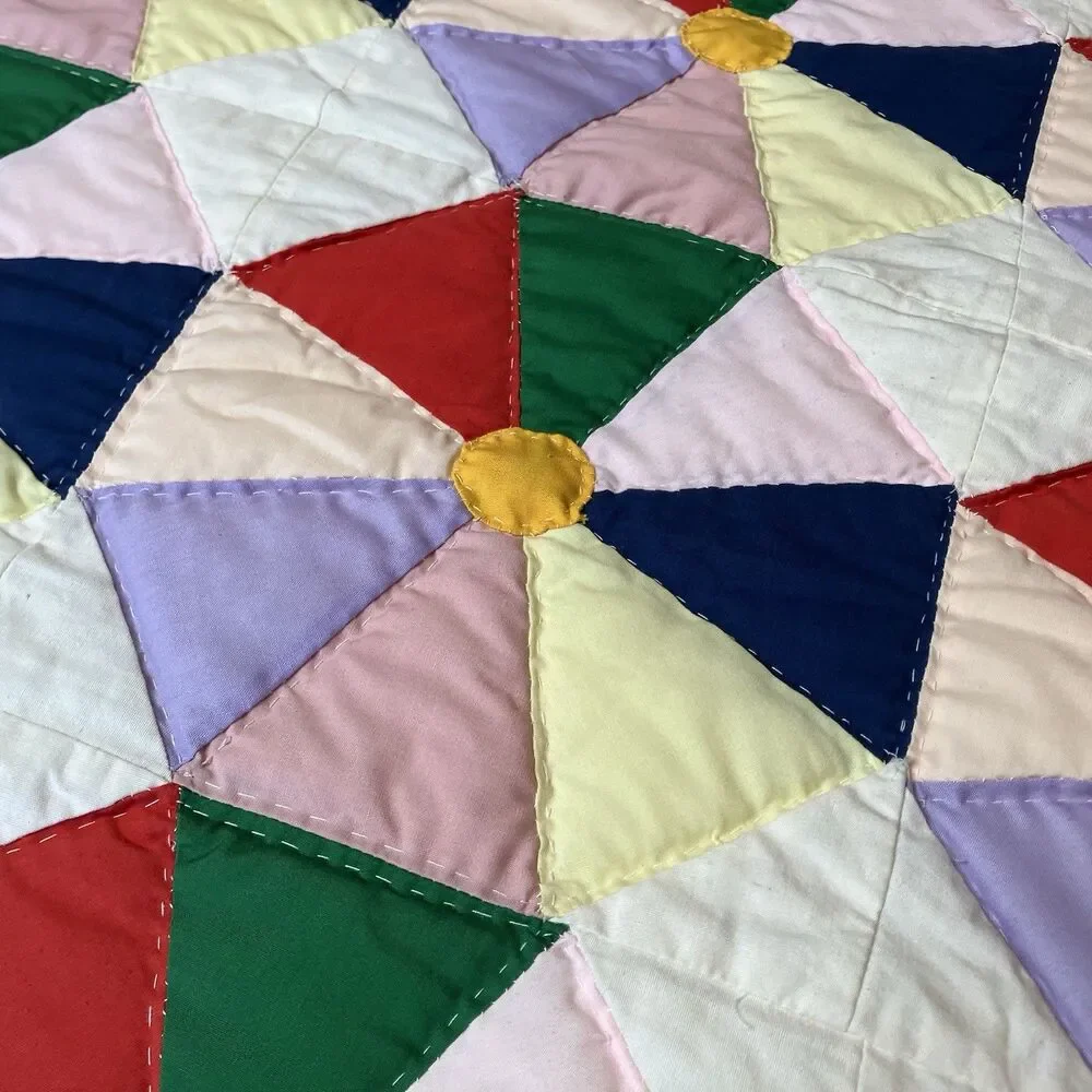 Vtg Handstitched Quilt Multicolor Dresden Plate approx. 96” x 80” w/ Border